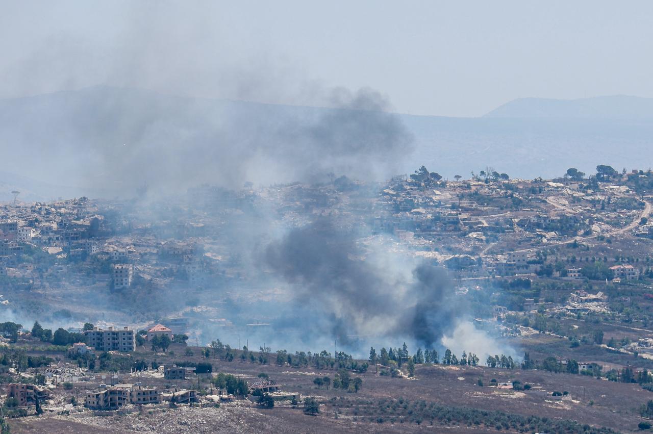Smoke rises after an Israeli strike targeted the town of Khiam in the Marjayoun district of southern Lebanon, despite an existing ceasefire agreement, on August 24, 2026. (AA Photo)