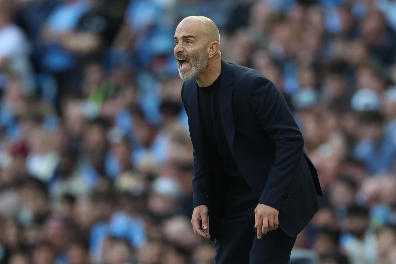 Manchester City's manager Enzo Maresca gestures during an English Premier League football match between Manchester City and AFC Bournemouth on August 23, 2026. (AFP Photo)