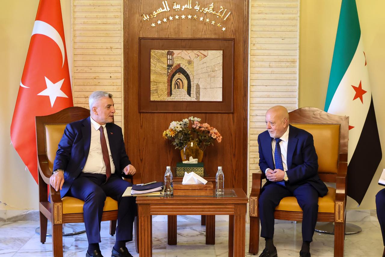 Syria to reopen Qamishli border gate by year-end, says Turkish trade minister 