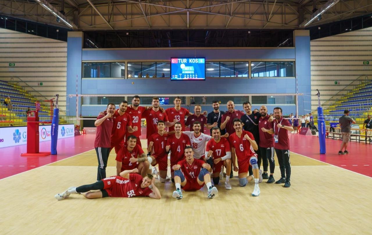 Türkiye's men's national volleyball team defeated Kosovo 3-2 in its second Group B match at the Mediterranean Games in Taranto, Italy, on Aug. 25, 2026. (Photo via Team Türkiye)