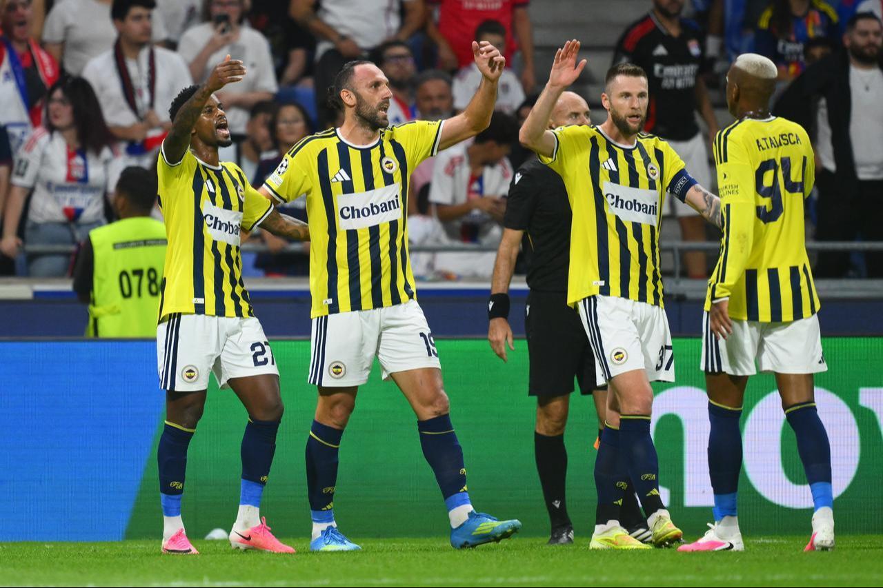 Vedat Muriqi (19) of Fenerbahce celebrates after score.a goal during the UEFA Champions League play-off second-leg match between Olympique Lyon and Fenerbahce at Groupama Stadium in Lyon, France, August 26, 2026. (AA Photo)
