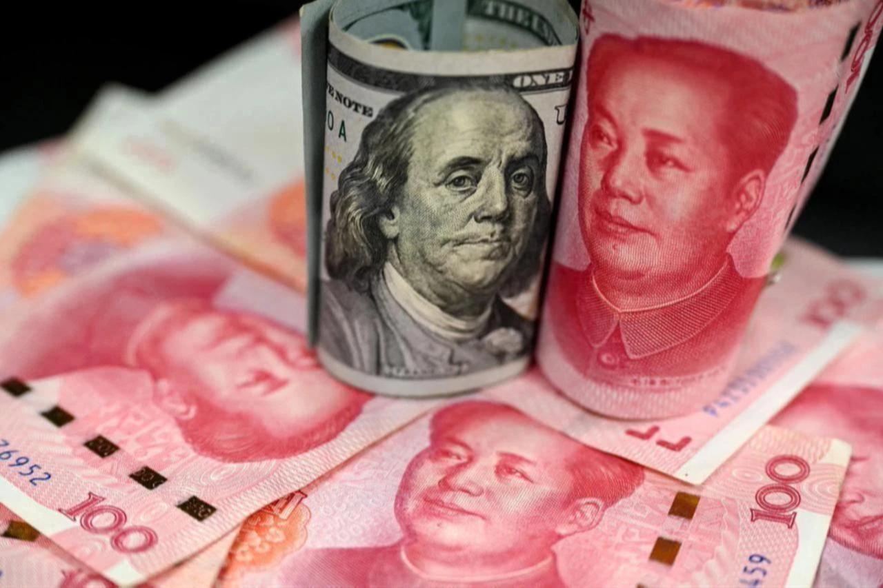Trump hints at possible sanctions on Chinese banks over Iran links
