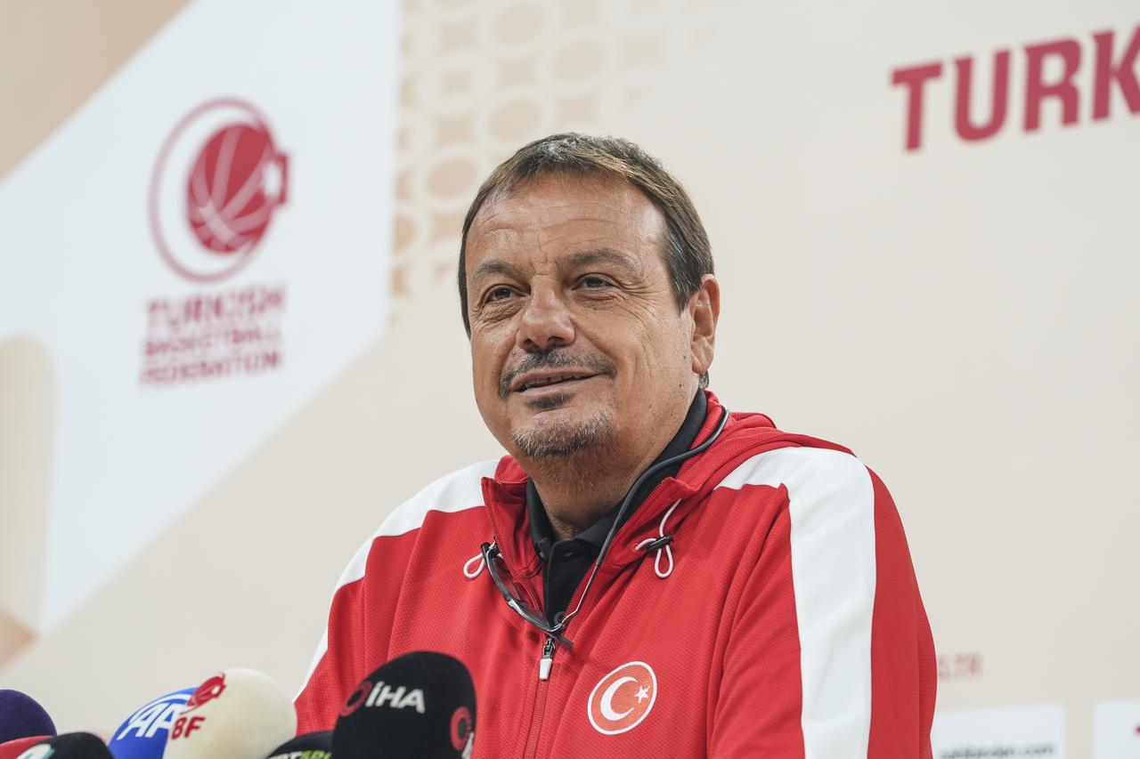 Ergin Ataman, head coach of the Turkish Men's National Basketball Team, spoke to members of the press in İstanbul, Türkiye, Aug. 26, 2026. (AA Photo)