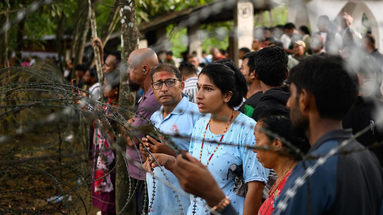 Deadly floods trap Hindu pilgrims on sacred Mount Kailash trek