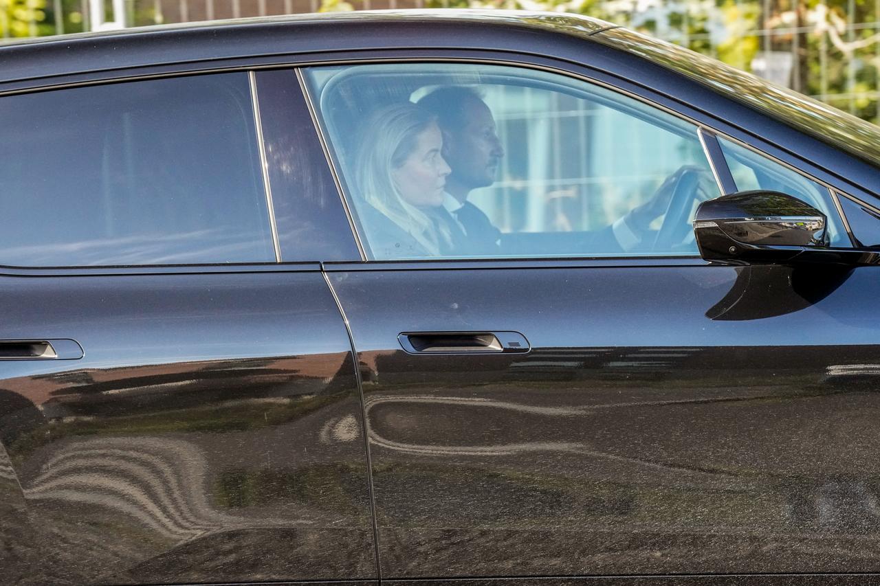 Crown Prince Haakon of Norway (R) and Crown Princess Mette-Marit of Norway sit in a car as they arrive at the Rikshospitalet hospital, where King Harald V of Norway is hospitalized, on August 27, 2026. (AFP Photo)