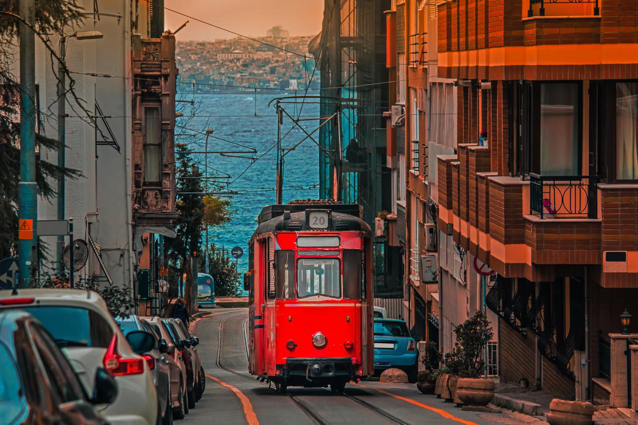 Global guide names Istanbul district for street art scene