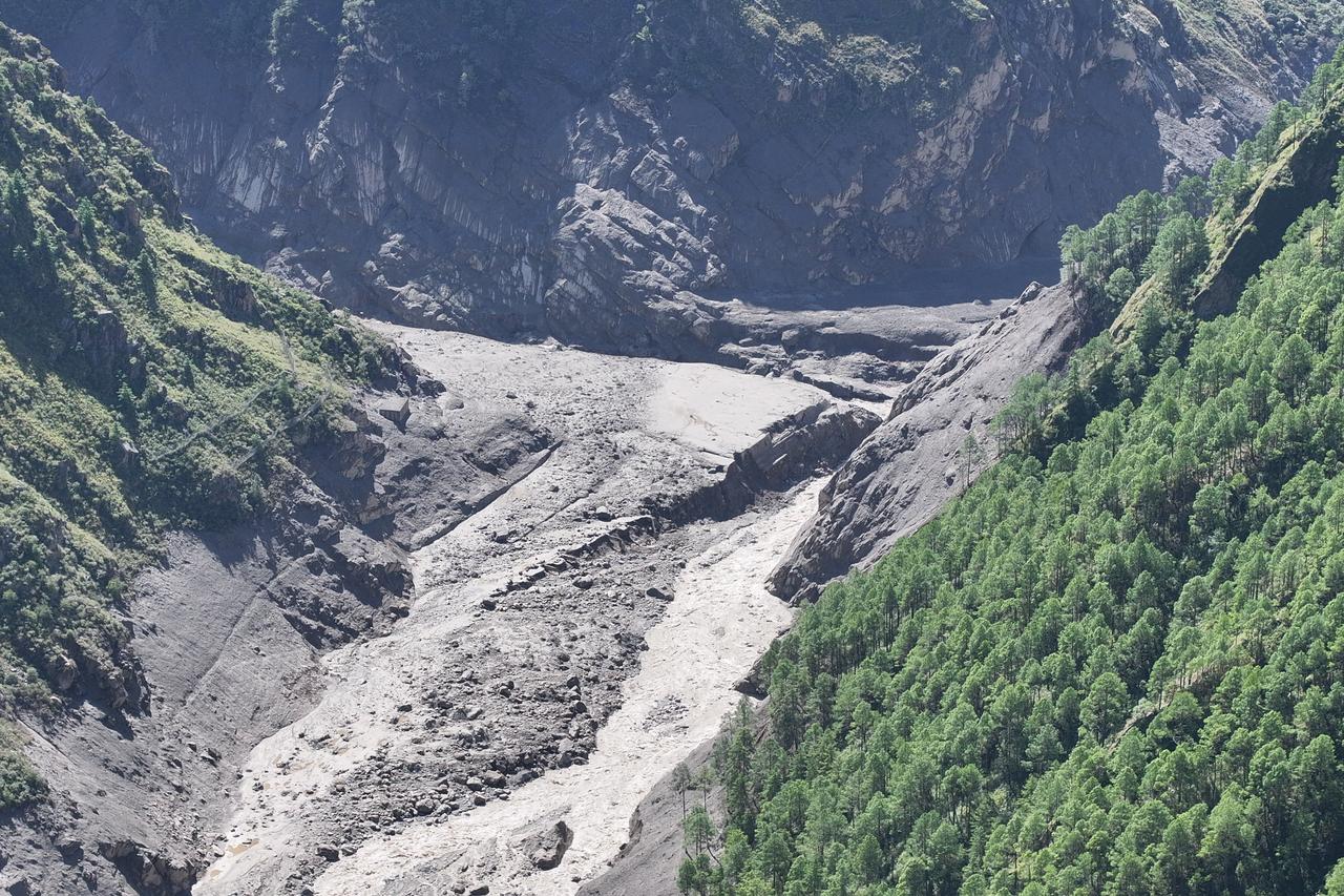 How an avalanche, not a storm, flooded Nepal-Tibet border