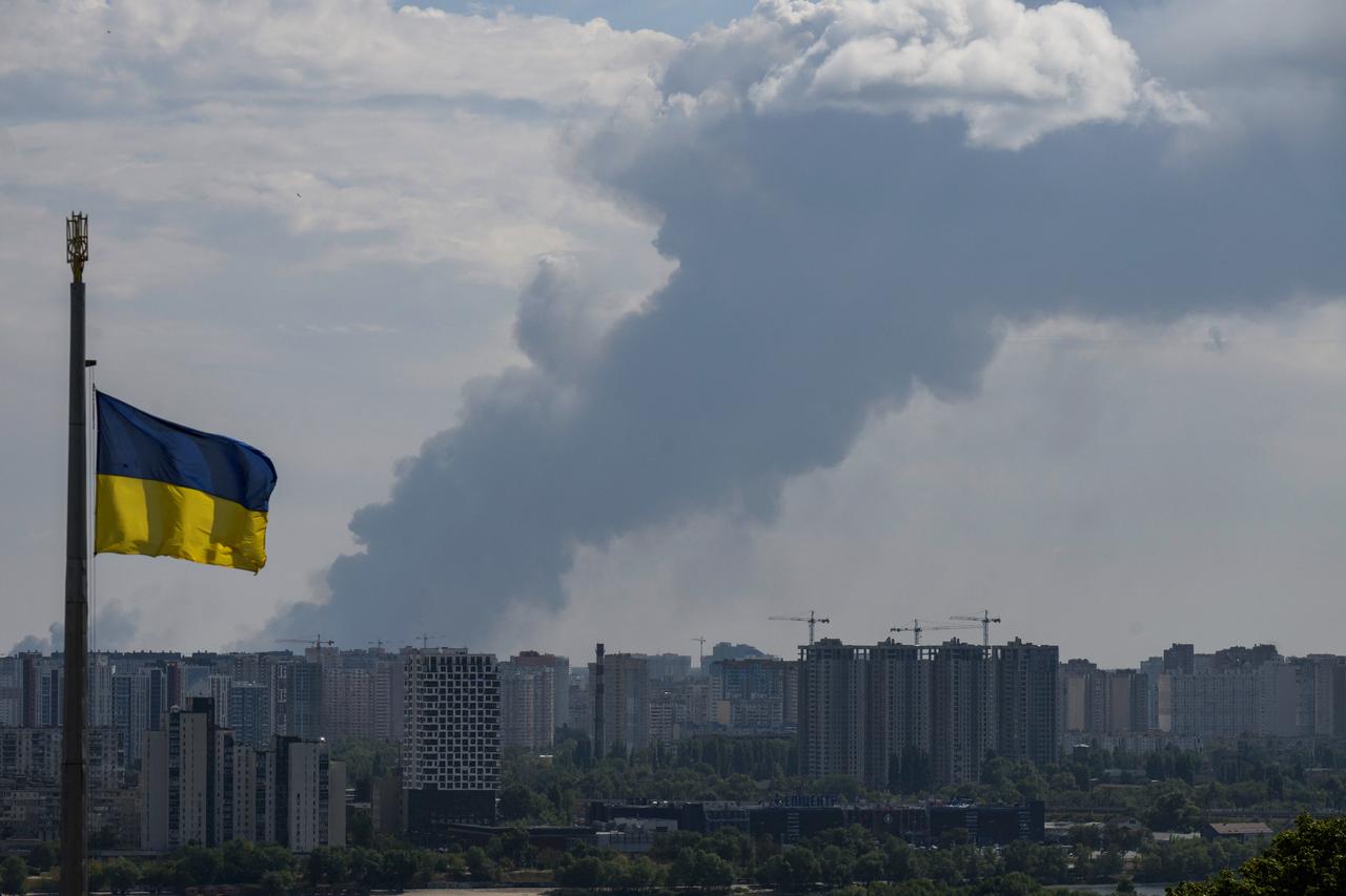 Russian strike near Kyiv kills 27 as drone attacks hit logistics sites Image