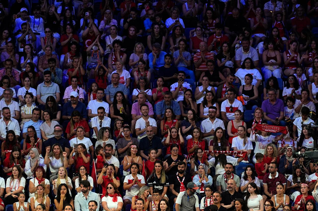 Türkiye wins 8 medals on day 8 of Mediterranean Games