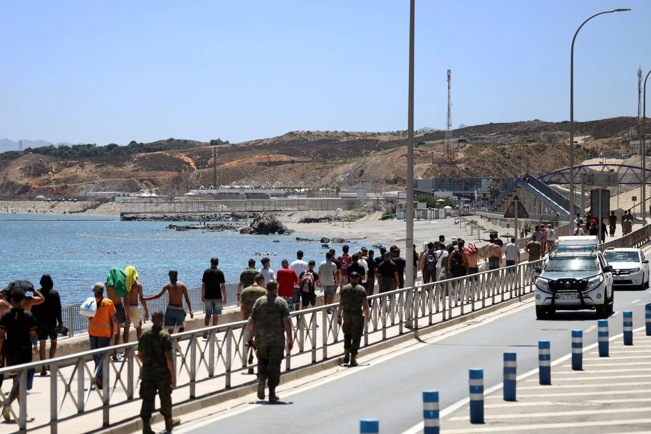 Colombia’s Petro accuses Netanyahu over Ceuta migration attempts Image