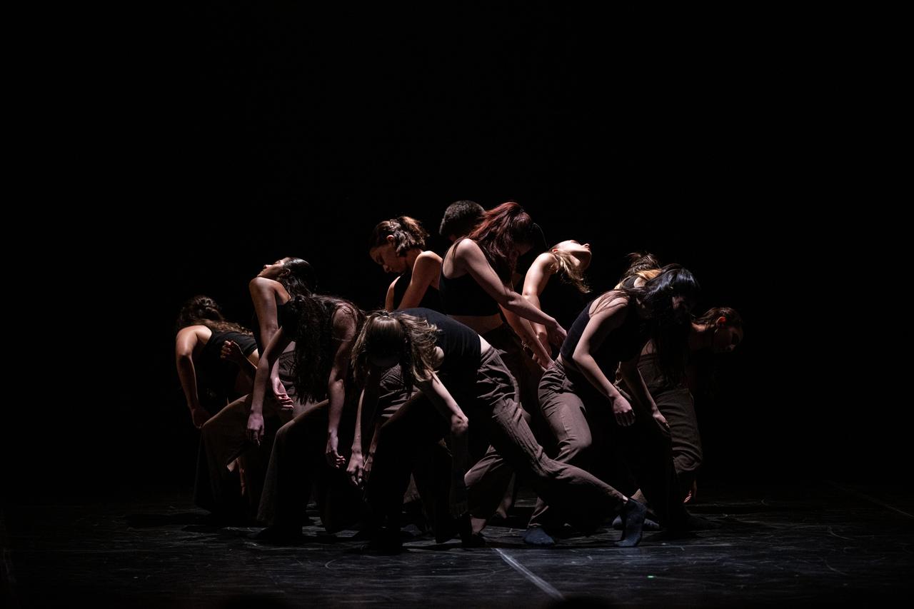 Dancers perform during the SOLO Contemporary Dance Festival in Ankara, Türkiye, Aug. 30, 2026. (AA Photo)