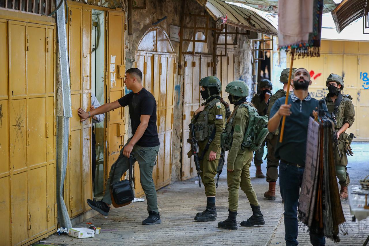 Israeli forces organize a raid in the Old City of Hebron, West Bank, Palestine on August 29, 2026. (AA Photo)