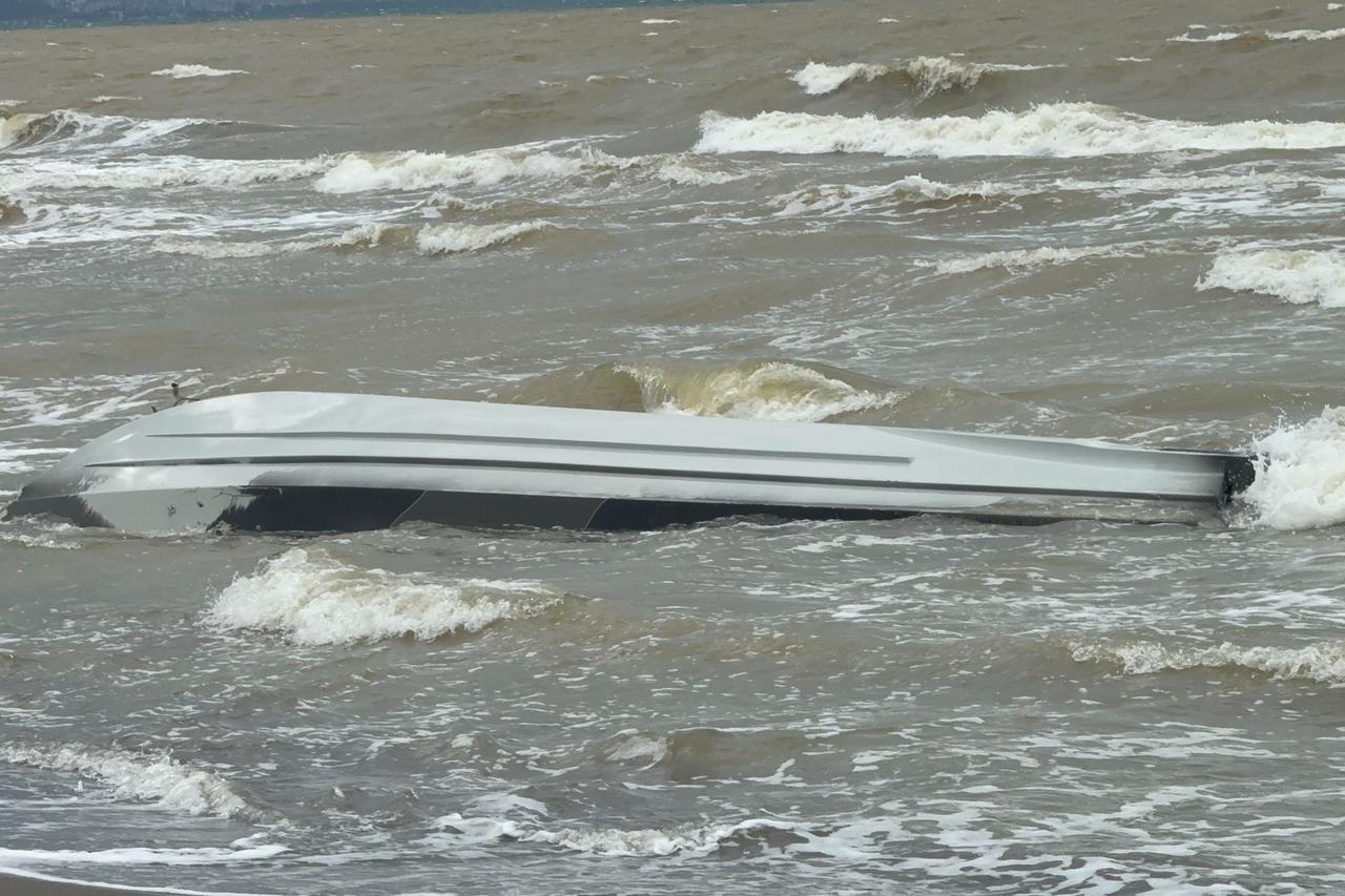 Unidentified sea drone washes up on Türkiye's Black Sea coast