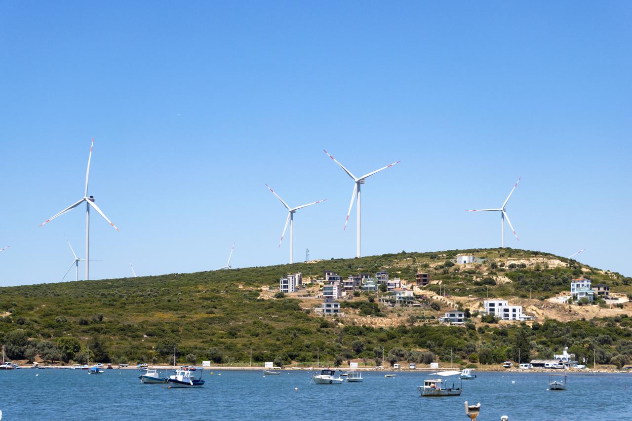 Türkiye plans $200B for renewables, nuclear power, grid upgrades by 2035