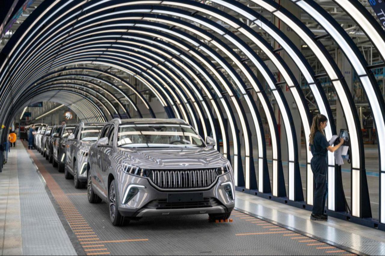 A car assembly line at a factory of Togg at the Gemlik Togg Technology Campus, Bursa, northwestern Türkiye, May 17, 2024. (AFP Photo)