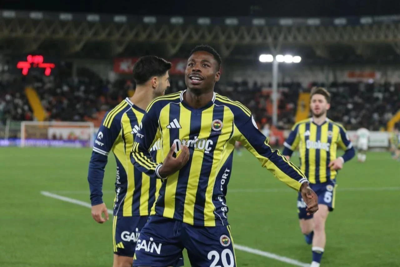 Fenerbahce seek first-leg edge against Sturm Graz: Predicted XI