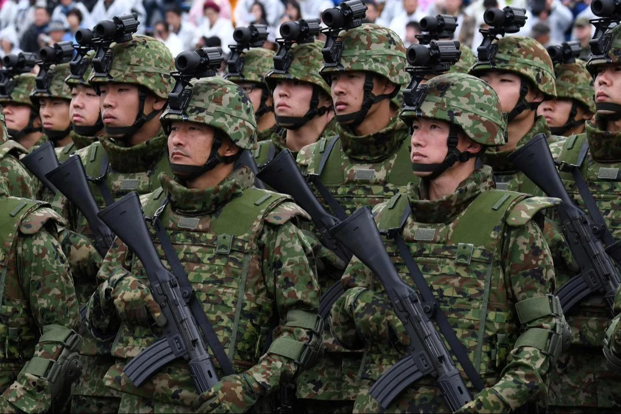 Soldiers from the Japan Ground Self-Defense Force taking part in a military review at a training ground in Asaka, Saitama prefecture, October 14, 2018. (AFP Photo)