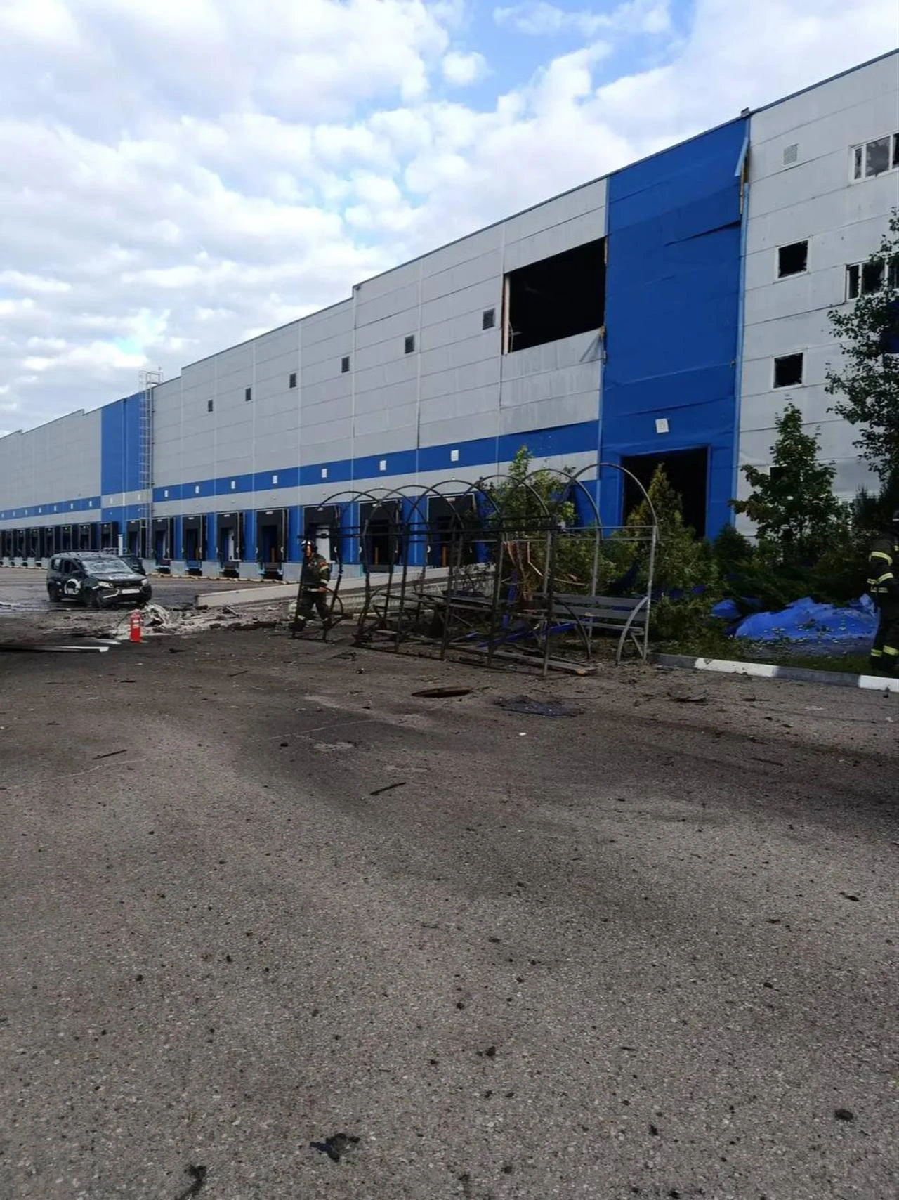 The photo shows the damage after an Ukrainian drone strike to a Wildberries logistics center in Novoselki, Russia on Aug. 4, 2026. (Photo via Telegram/sobakin_mn)