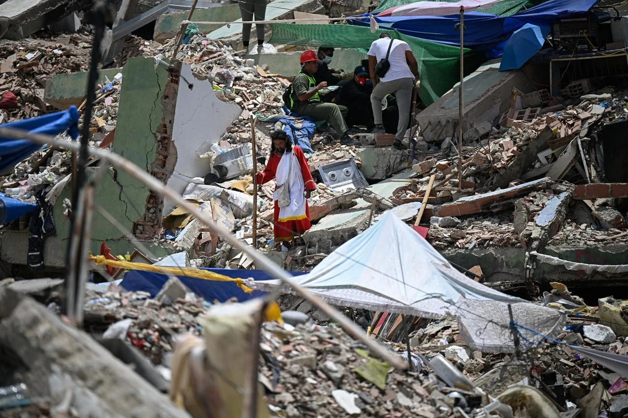 Venezuela earthquake death toll rises to 6,125