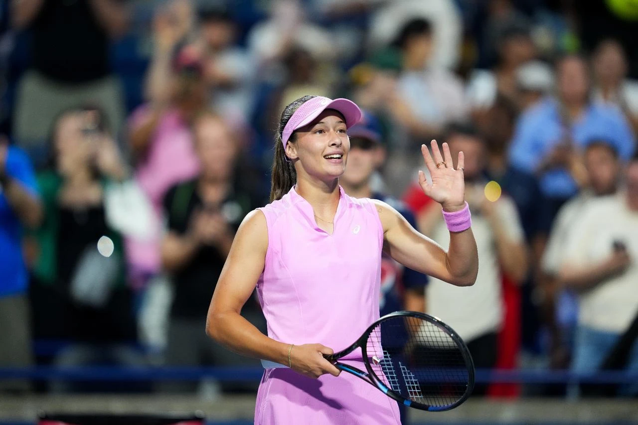 Zeynep Sonmez advances to second round at Canadian Open