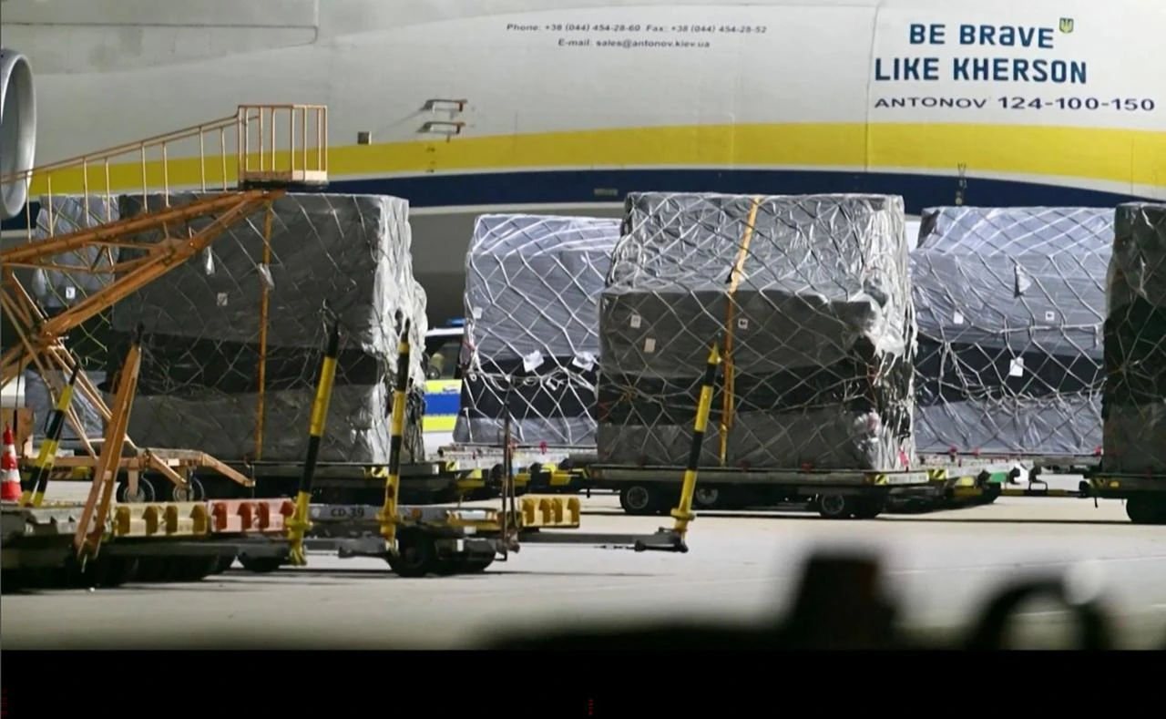 Freight is seen in front of a Ukrainian Antonov cargo plane at Leipzig-Halle Airport in Schkeuditz, eastern Germany, Aug. 5, 2026. (AFP Photo)