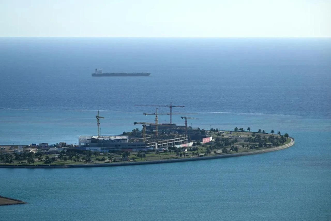 Houthis claim ballistic missile strike on Saudi oil tanker off Yanbu