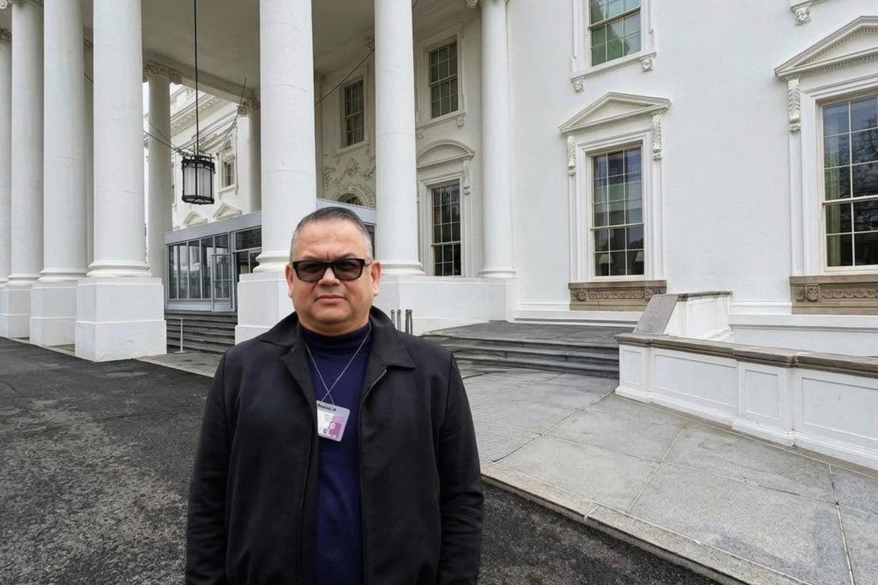 Turkish man posing as Trump White House insider arrested by ICE, accused of running visa fraud scheme