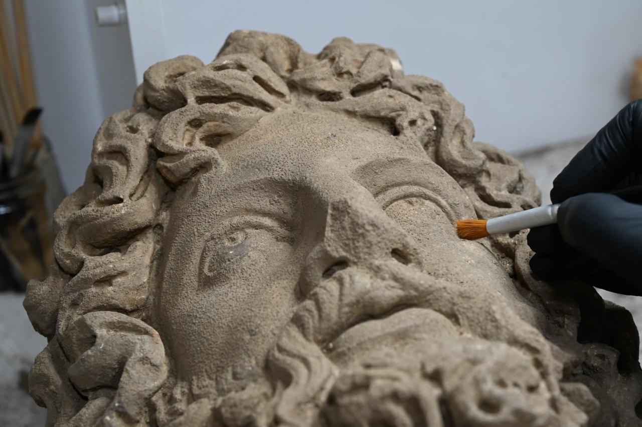 1,800-year-old healing god statue unearthed in Antalya
