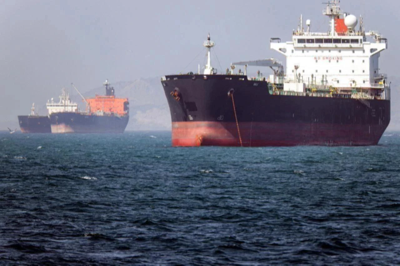 Iran, Oman near deal on temporary Hormuz route for 2-4 months: Official