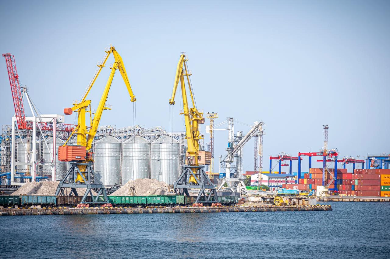 Ukraine's losses top $1B amid blockade on Black Sea ports