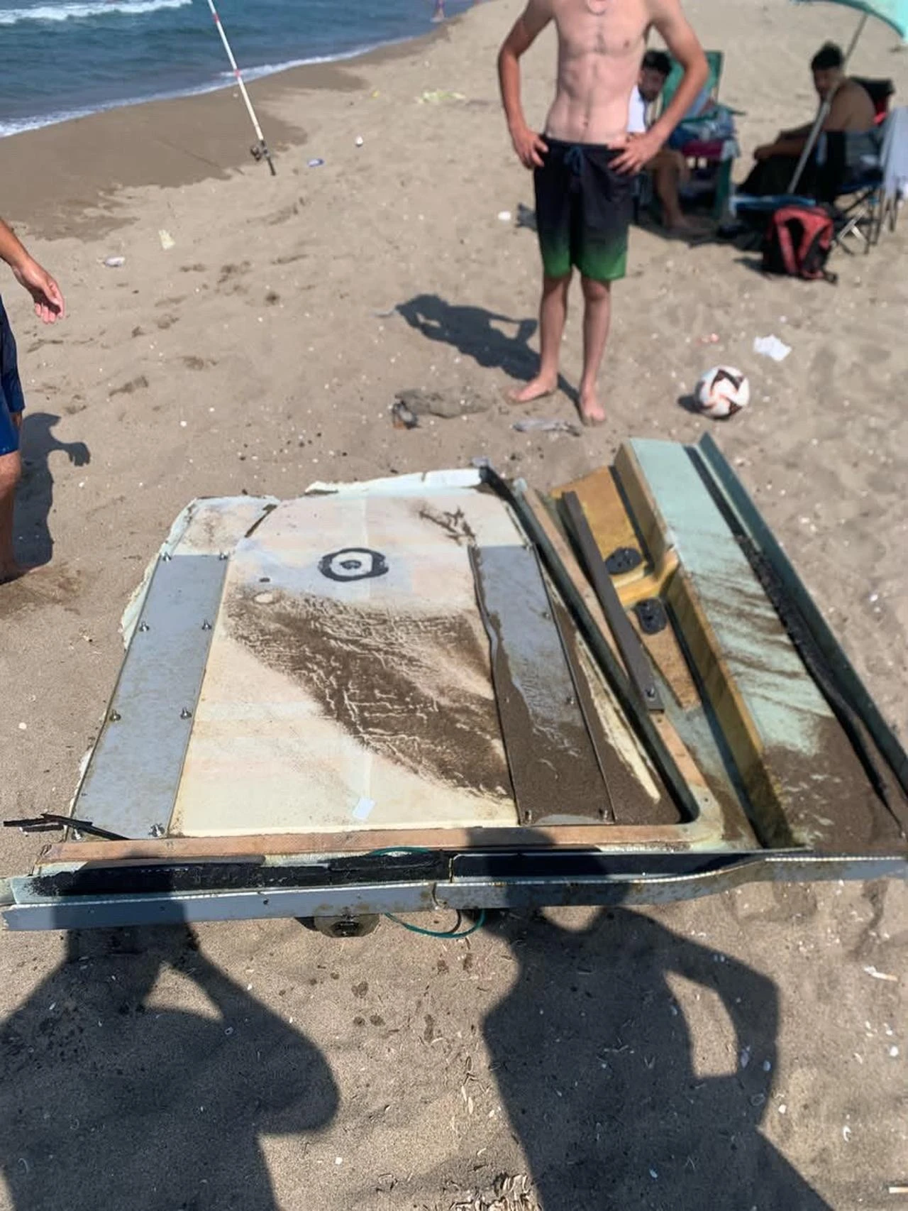 Unmanned surface vessel found on Türkiye's Black Sea coast, Sakarya, accessed on Aug. 6, 2026. (IHA Photo)