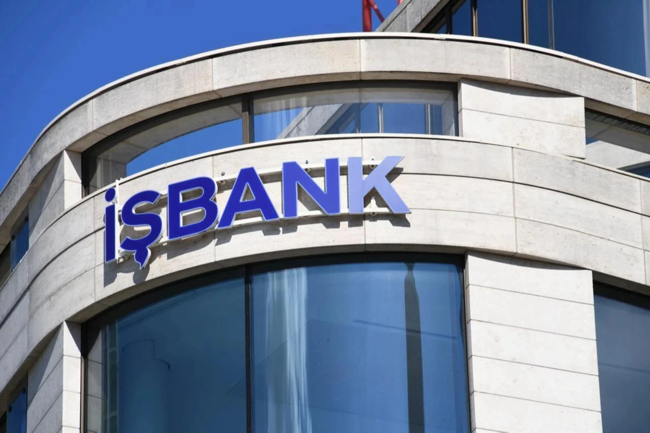 Isbank CEO Hakan Aran expected to step down, move to Sisecam: Report