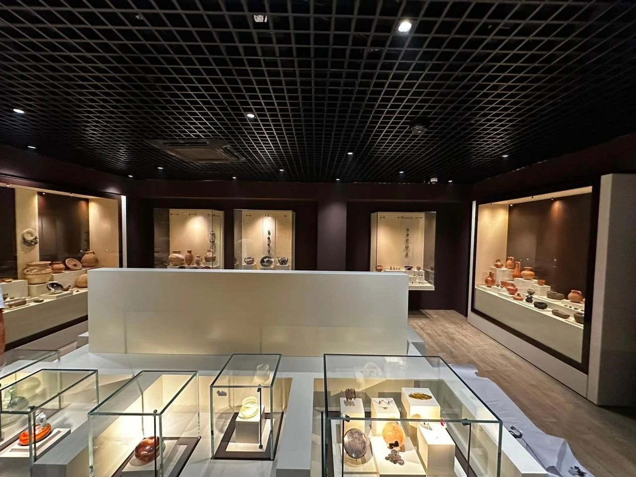 Artifacts are displayed inside the renovated Malatya Archaeology Museum ahead of its reopening to visitors in Malatya, Türkiye. (Photo via X/@MehmetNuriErsoy)