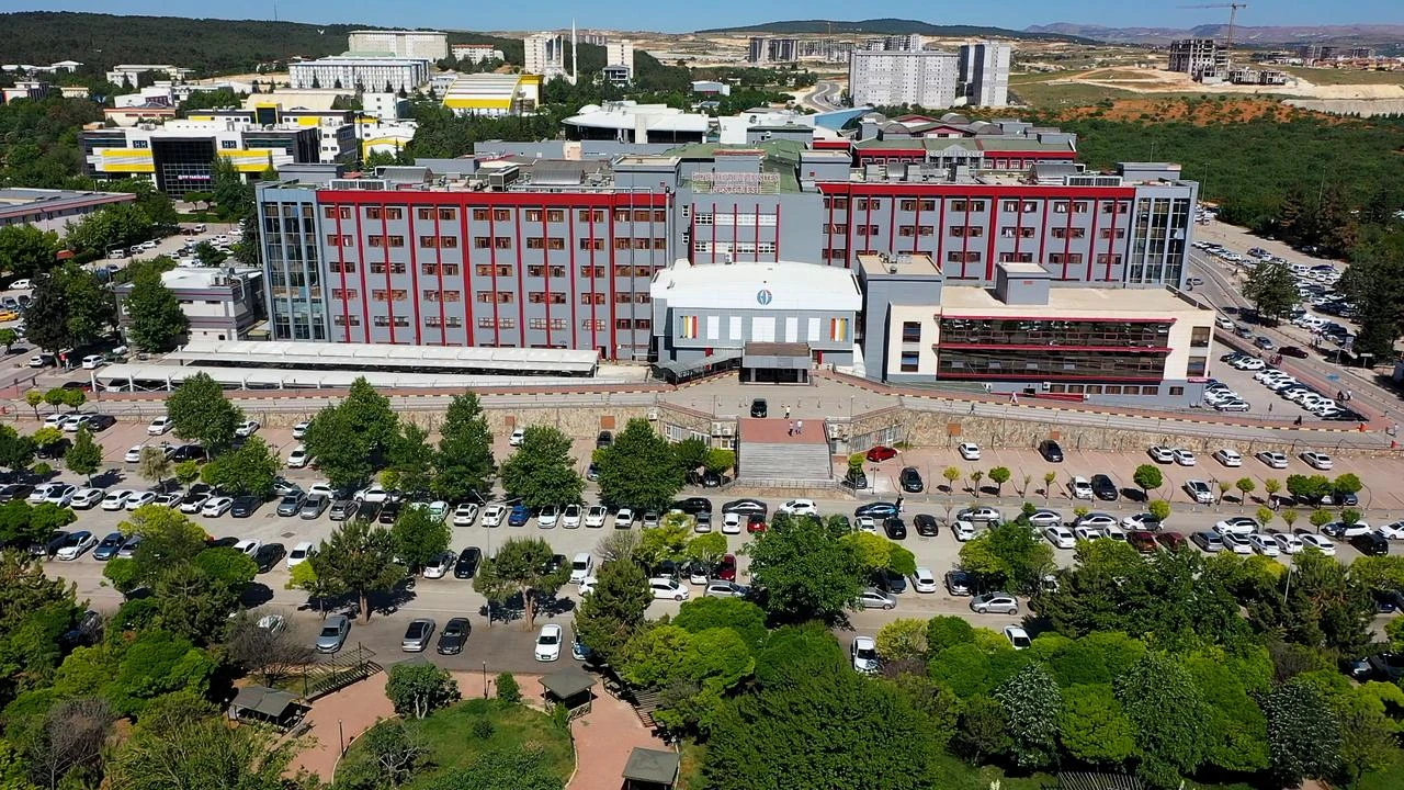 Gaziantep University (GAUN) Sahinbey Research and Application Hospital facade. (AA Photo)