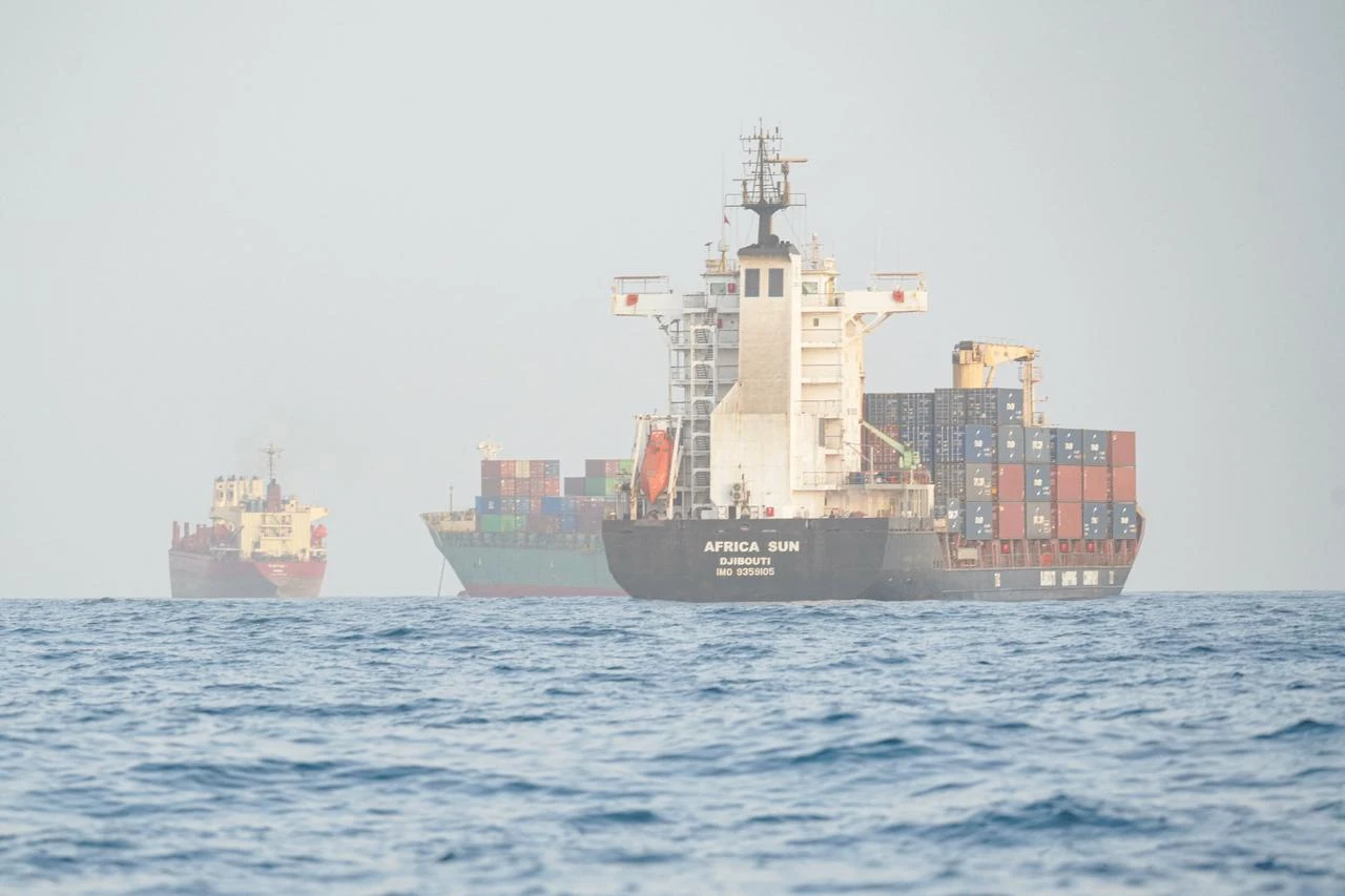 Unknown projectile strikes vessel near Strait of Hormuz
