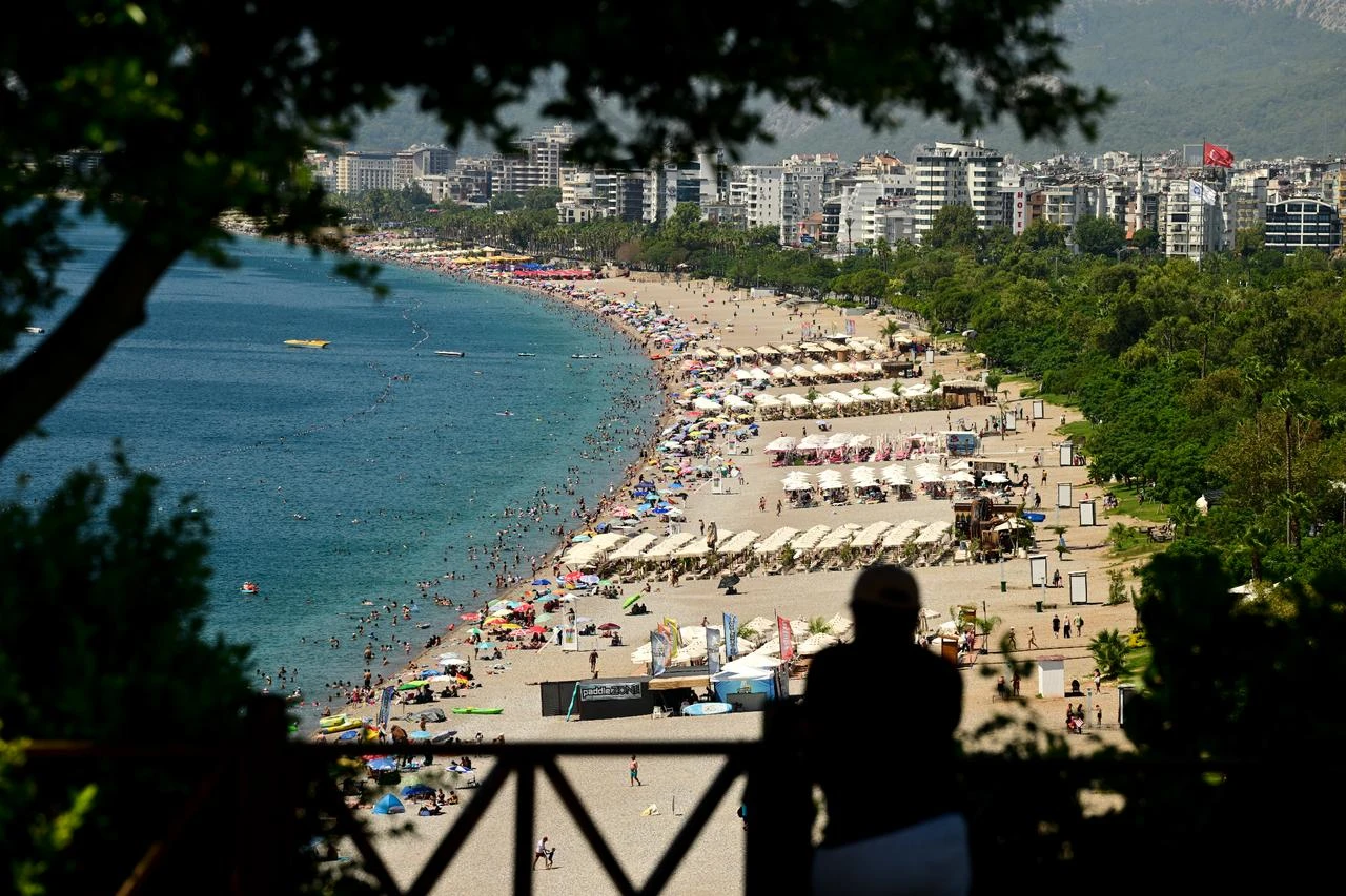 Antalya tourism stays strong as summer demand carries into fall bookings