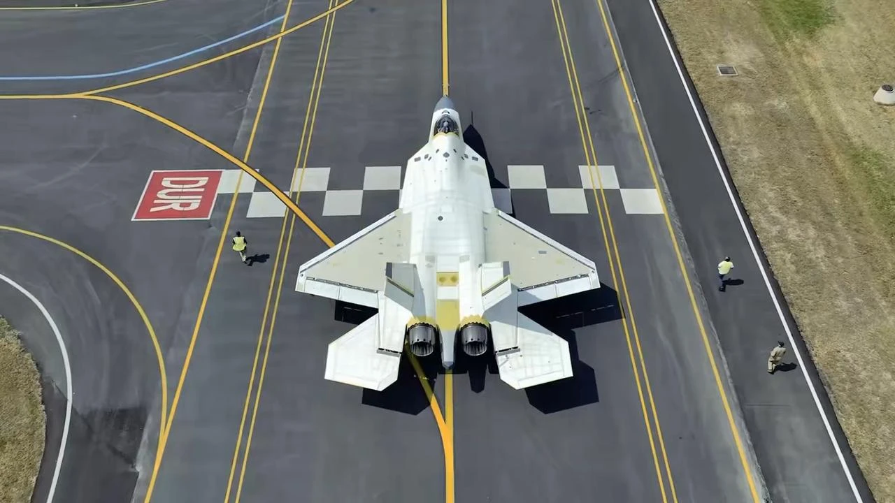 The photo shows the Turkish Aerospace Industries (TAI) KAAN fighter jet during its pre-flight taxi tests, moving along the runway in Ankara on July 31, 2026. (Photo via screengrab from video X/@TUSAS_TR)
