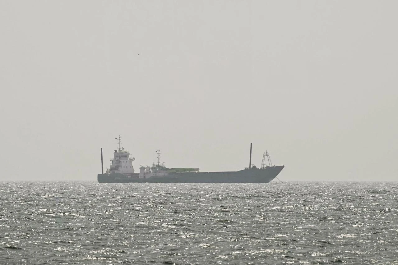 Oman urges restraint as Hormuz talks advance, Iran defends June memorandum