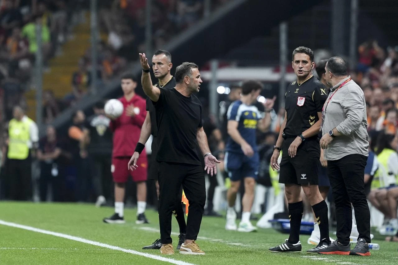Galatasaray head coach Okan Buruk follows friendly match between Galatasaray and Villarreal at RAMS Park in Istanbul, Türkiye, August 8, 2026. (AA Photo)