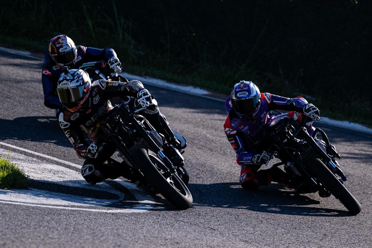 Fernandez wins in England, Razgatlioglu finishes 15th