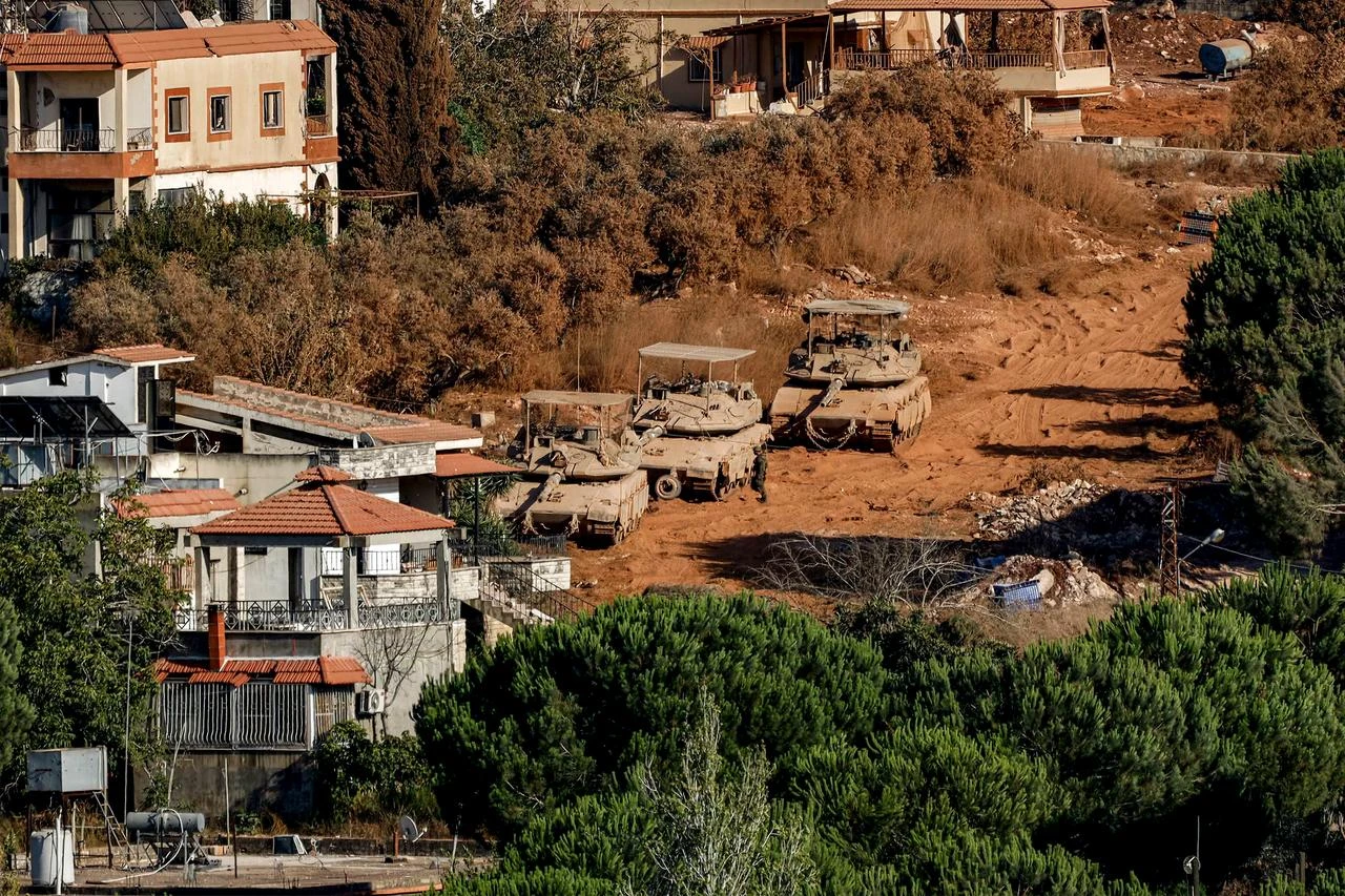 Israeli forces shell southern Lebanon days after Rome talks