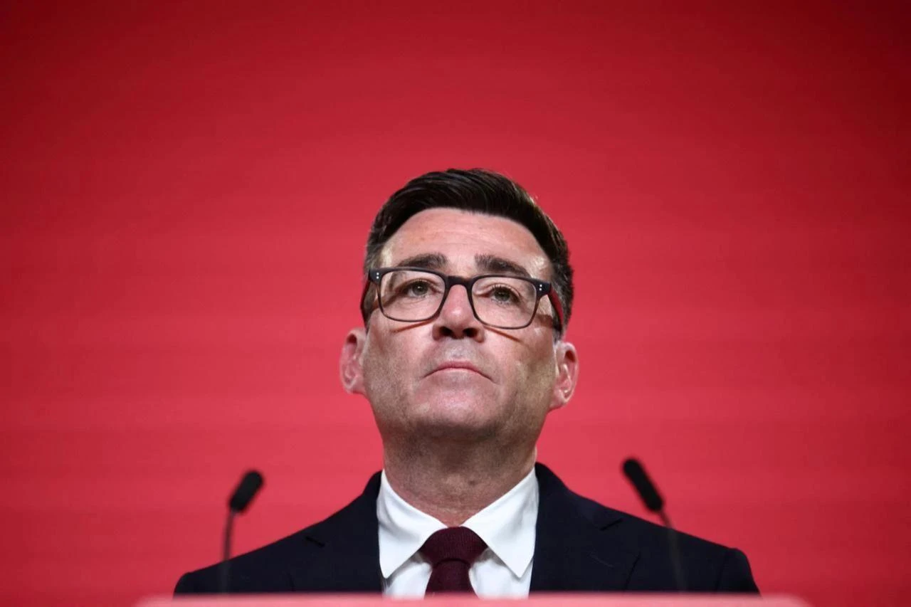 UK premier presented with nuclear deterrent plan tied to EU single market return