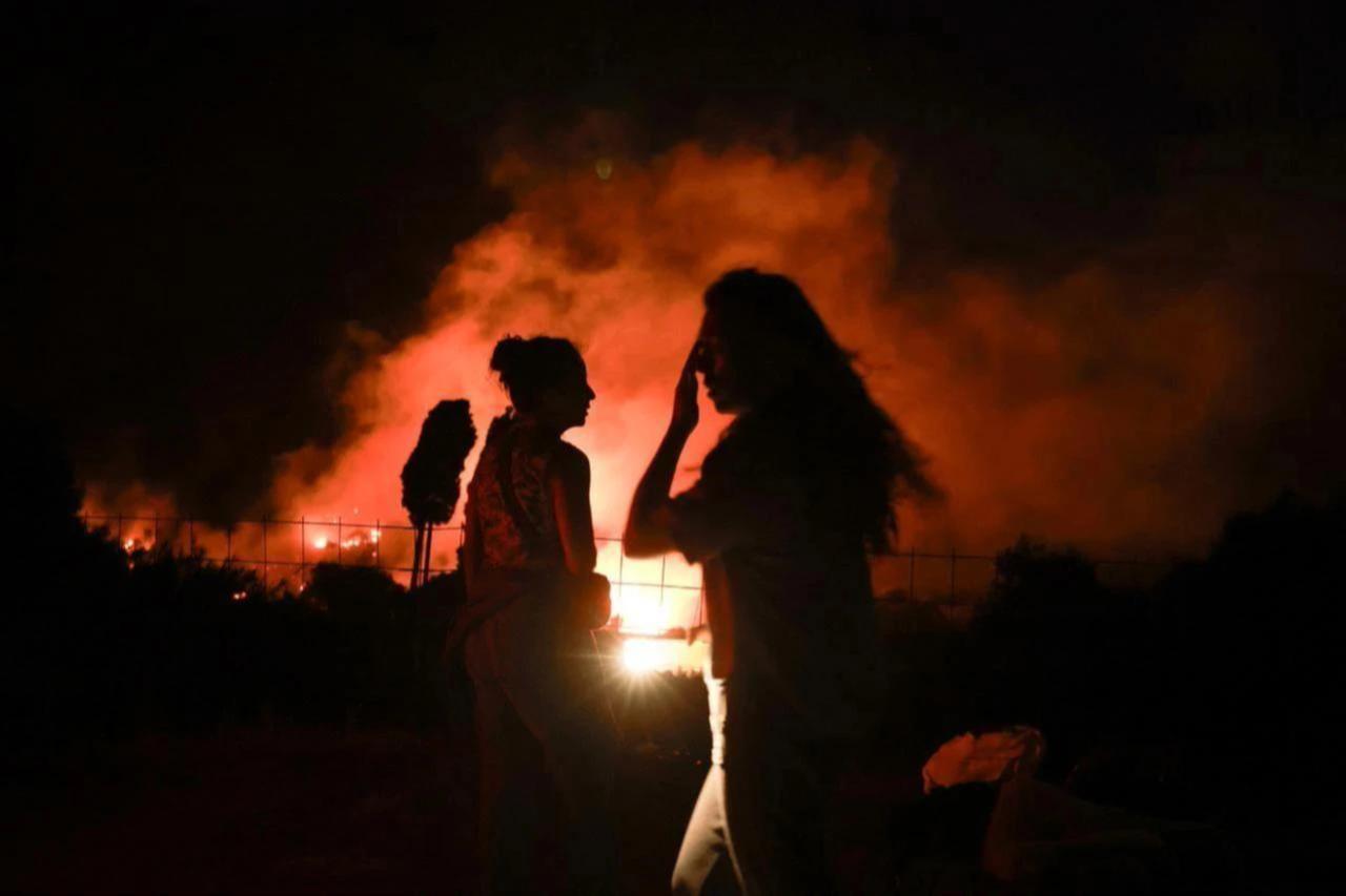Tunisia evacuates over 100 families as wildfires spread 
