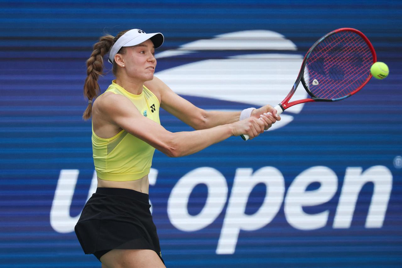 Elena Rybakina hits a backhand during her women’s singles quarterfinal against Zheng Qinwen at the US Open in New York, Sept. 9, 2026. (AFP Photo)