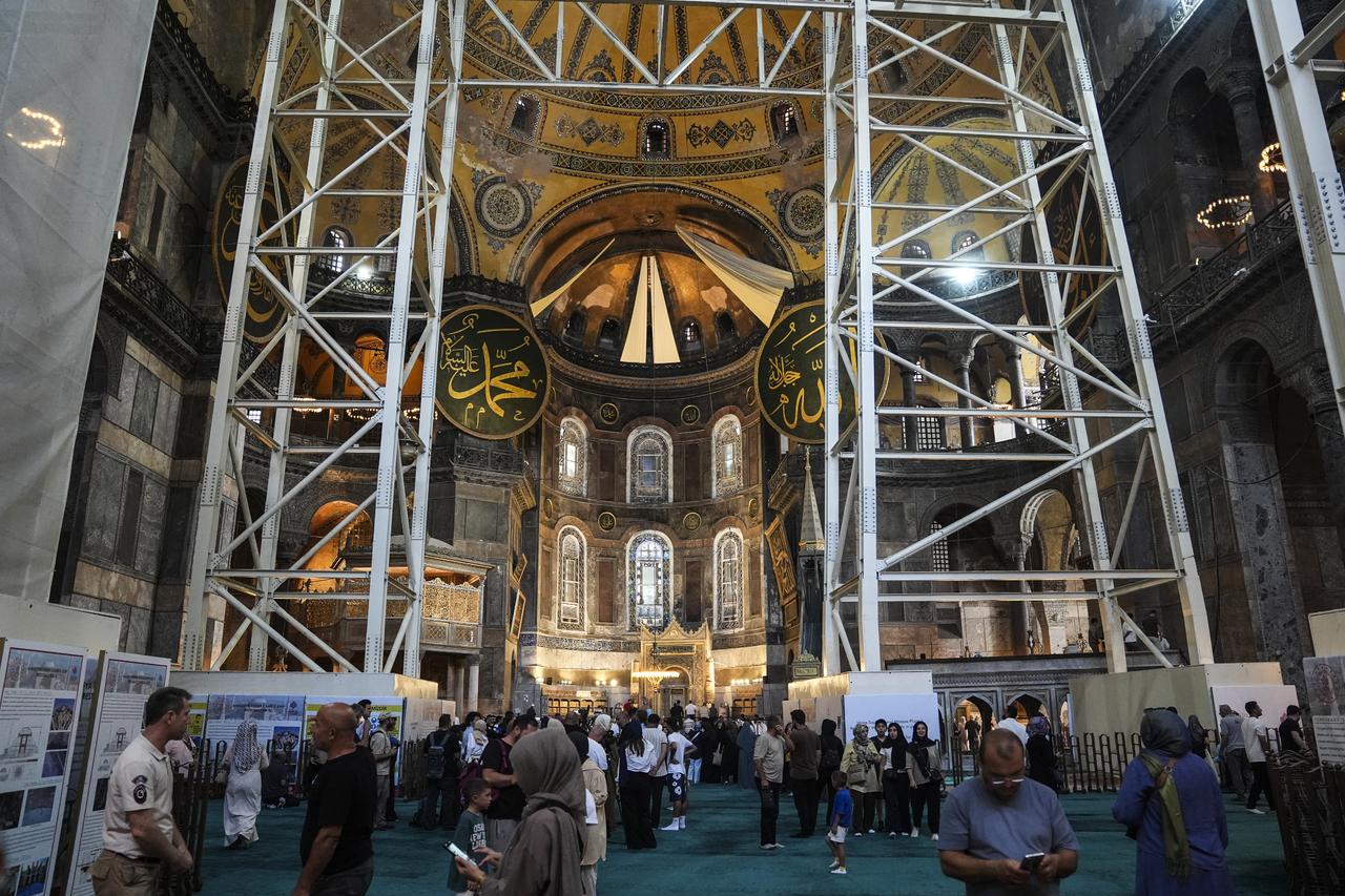 Hagia Sophia restoration goes treasure hunting for a hidden Ottoman inscription