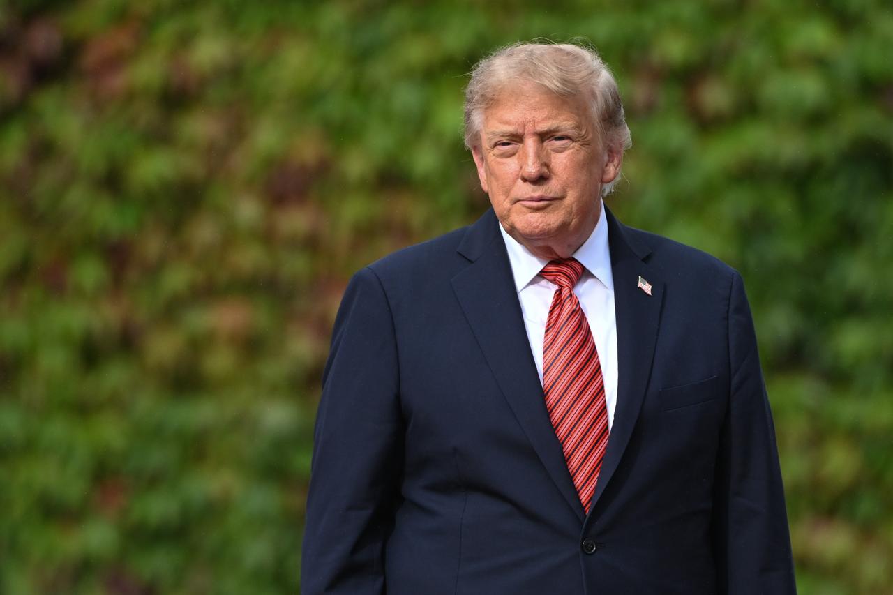 Trump says Houthis called to say they ‘don’t want to fight’ Image