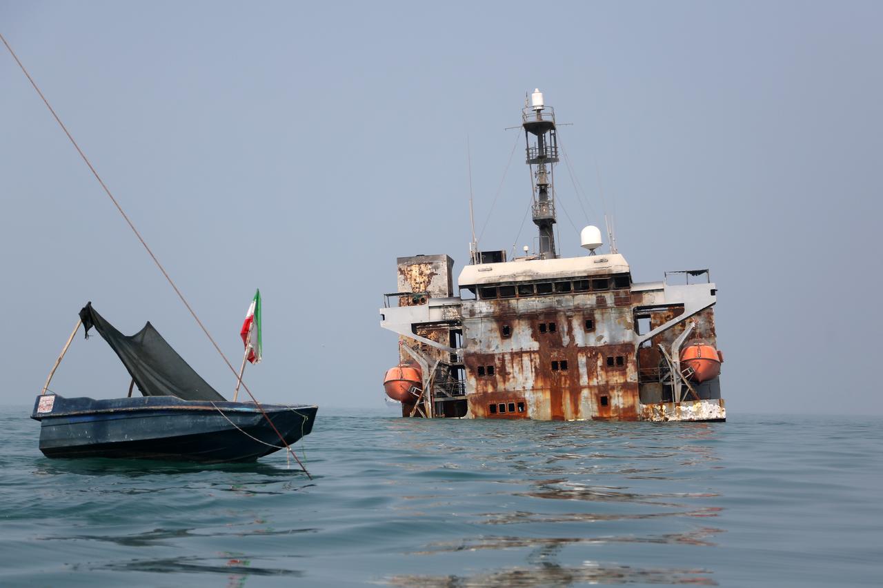 US limits Hormuz protection windows as Gulf tankers run out of options Image