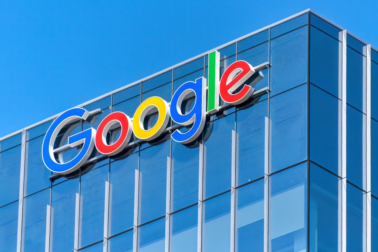 Google reportedly forms Israeli team to build AI chips for robots Image