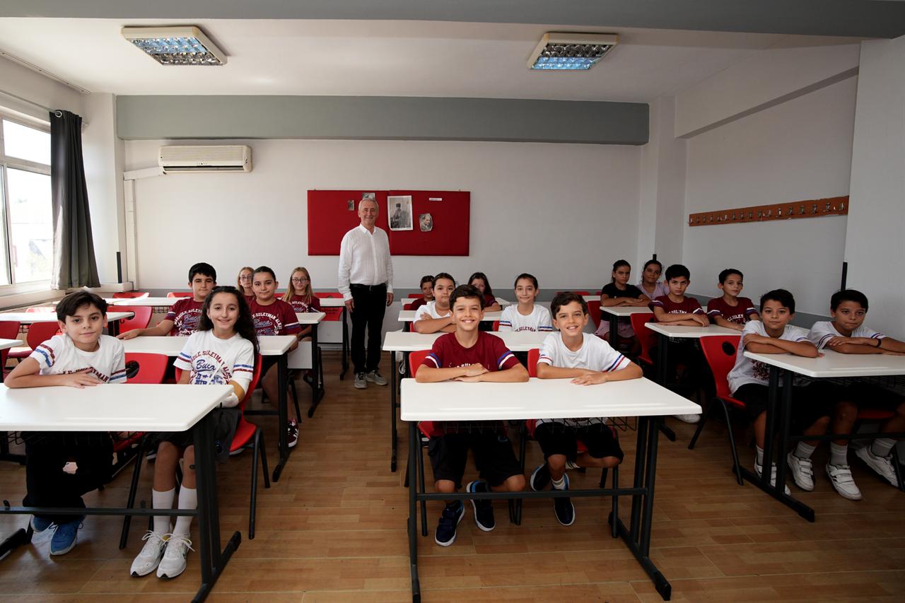 Izmir school known as 'school of twins' welcomes nine new sets
