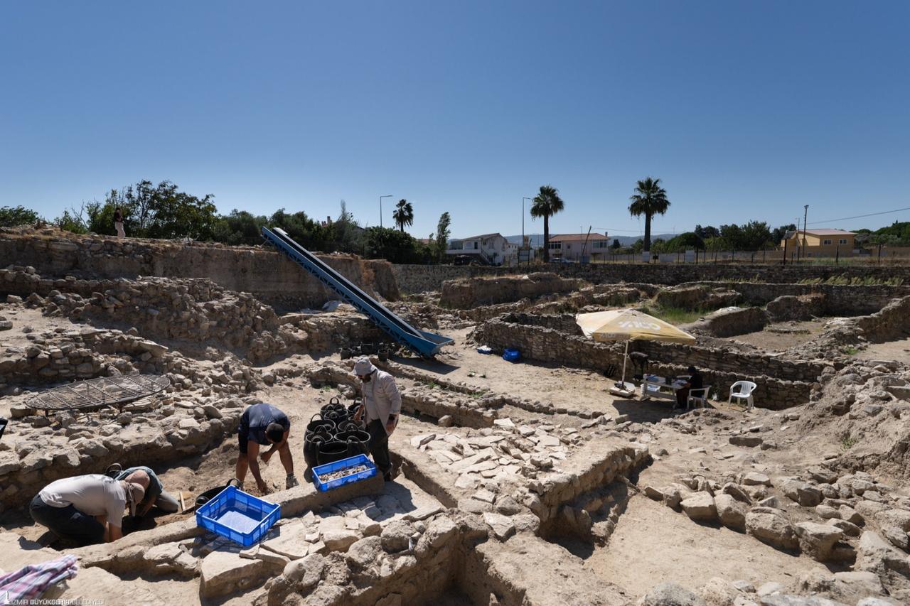 5,000-year-old drainage system uncovered at Liman Tepe in western Türkiye